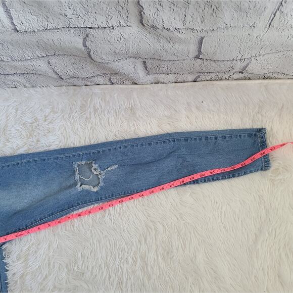 SHEIN Light Wash Distressed High Rise Jeans Size XS - Picture 11 of 12